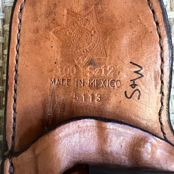 Brown Leather Holster with Clip - Picture 4 of 5